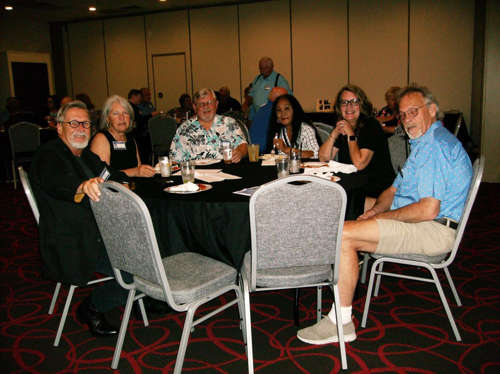 John Larsen, Barb Lee,Greg and Celina Jensen, Doug and Cheryl Kruizenga